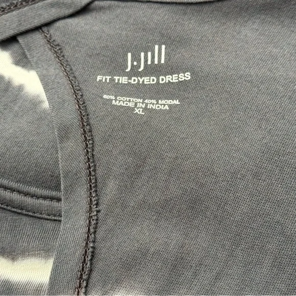 J. Jill Fit Tie Dye Knit Stripe Pattern Shirt Dress Dark Gray and White Colorway - Picture 3 of 9